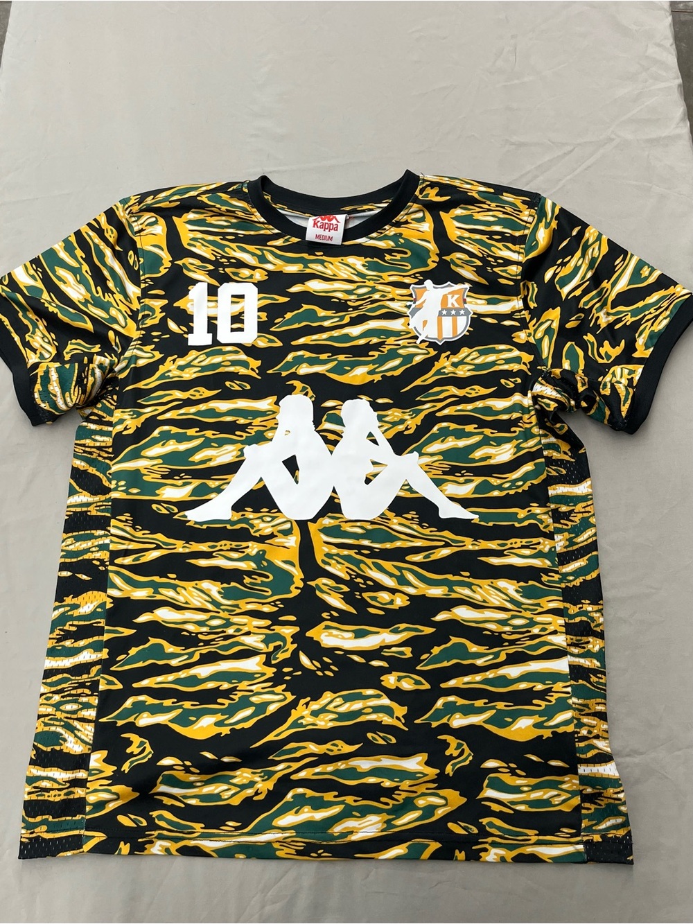 Kappa Men's Black, Yellow & Green Camo Logo Short Sleeve Tee Size Medium